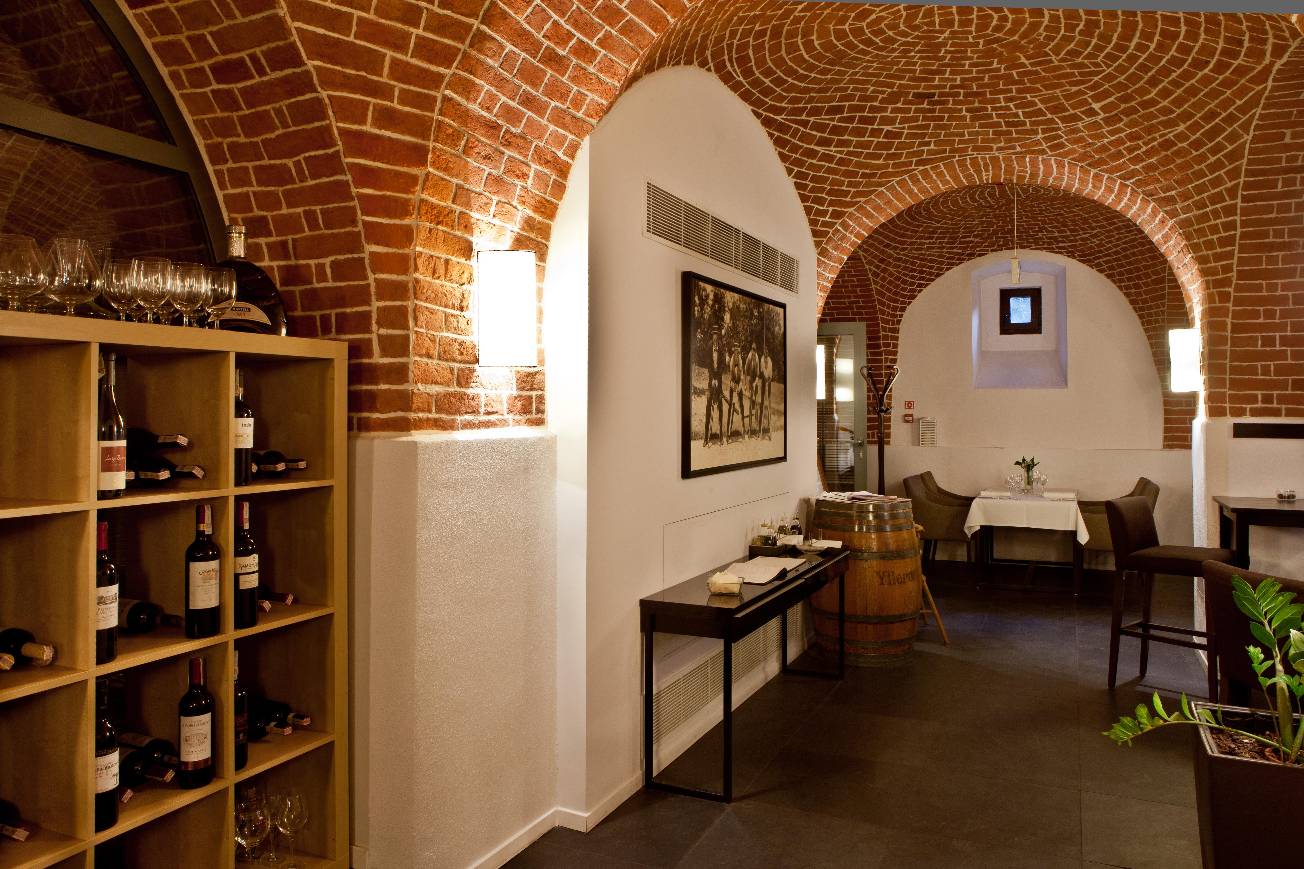 The Granary - La Suite Hotel Wrocław Buitenkant foto Restaurant AOC